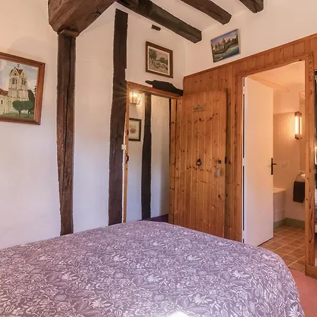 Moulin De Flagy Hotel 2*
